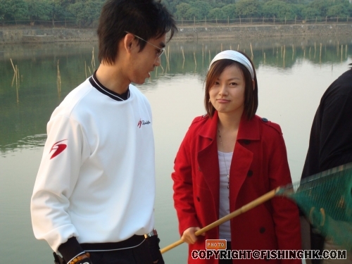 兩個係度耍花槍