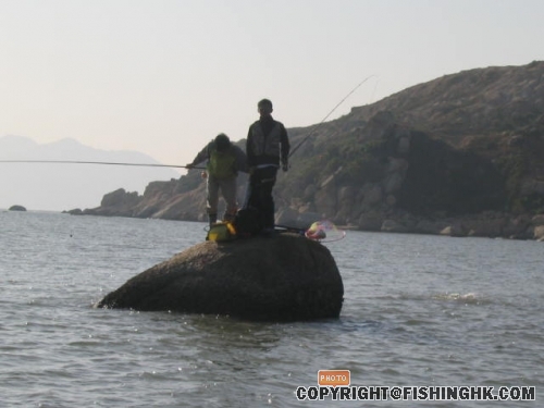 師父,明哥小心跌落海