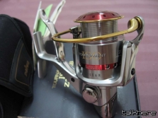 DAIWA TOURNAMENT ISO Ｚ３０００ＬＢ（仲有Ｄ杂物）